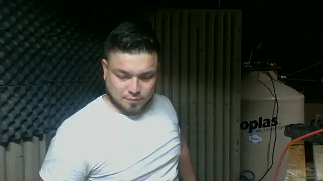 Snapshot of DirtyRcride chatting on 03-13-25, 03:54 DirtyRcride online show from 03-13-25, 03:54