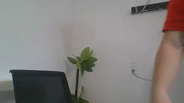 Snapshot of DirtyRcride chatting on 10-05-25, 09:05 DirtyRcride online show from 10-05-25, 09:05