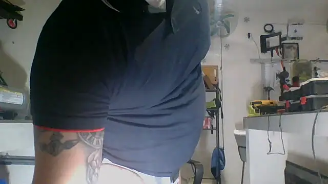 Snapshot of DirtyRcride chatting on 01-13-25, 05:33 DirtyRcride online show from 01-13-25, 05:33