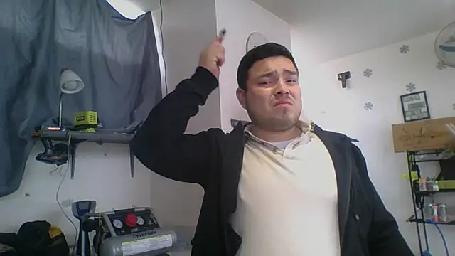 Snapshot of DirtyRcride chatting on 01-14-25, 06:49 DirtyRcride online show from 01-14-25, 06:49