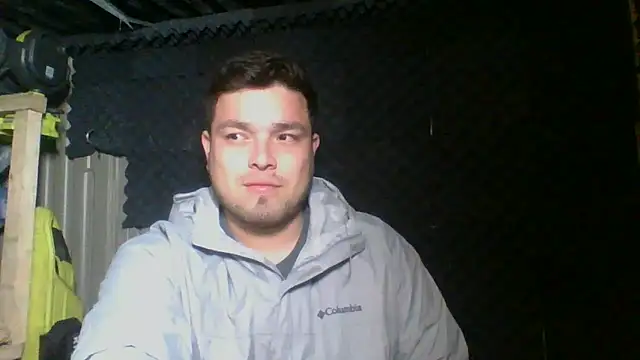 Snapshot of DirtyRcride chatting on 02-19-25, 05:49 DirtyRcride online show from 02-19-25, 05:49