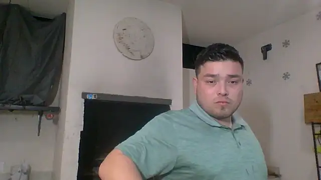 Snapshot of DirtyRcride chatting on 01-16-25, 05:00 DirtyRcride online show from 01-16-25, 05:00