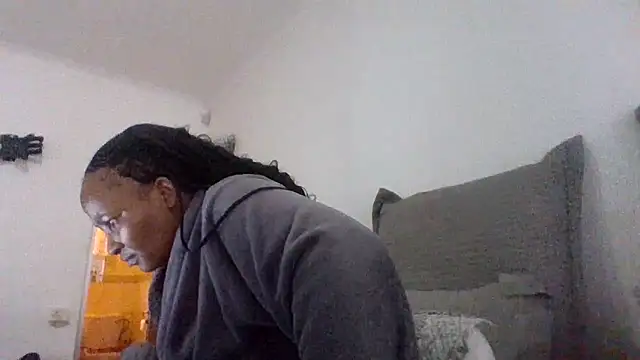 Snapshot of BabeAssXX chatting on 10-20-25, 08:04 BabeAssXX online show from 10-20-25, 08:04