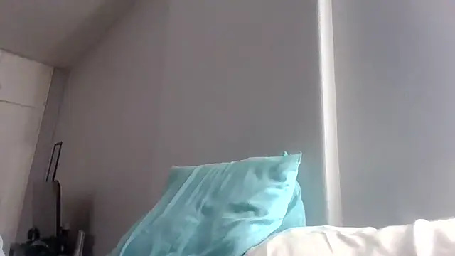 Snapshot of BabeAssXX chatting on 05-06-26, 12:20 BabeAssXX online show from 05-06-26, 12:20
