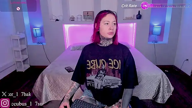 Snapshot of ViolettaBaker_ chatting on 03-21-25, 07:35 ViolettaBaker online show from 03-21-25, 07:35