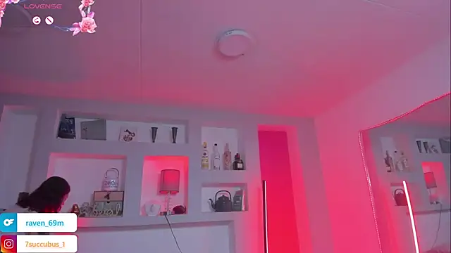 ViolettaBaker  online show from 06-12-26, 07:33