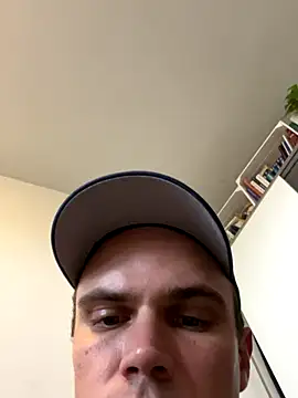 Snapshot of Marconudeboi chatting on 10-01-25, 01:48 Marconudeboi online show from 10-01-25, 01:48