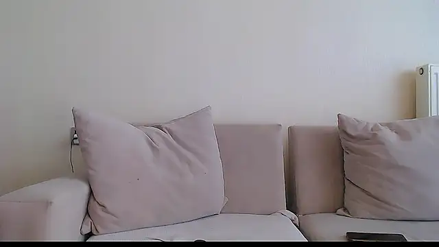   QUEEN    online show from 09-17-25, 12:29
