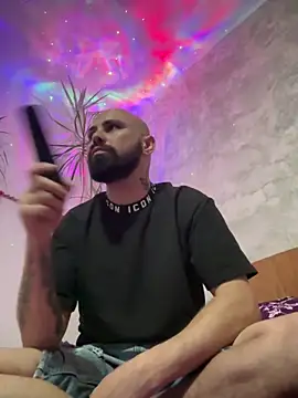 derek1494 online show from 11-03-25, 08:56