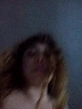 Jennxdolls online show from 10-23-25, 01:26