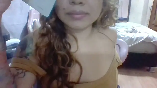 Jennxdolls online show from 02-16-25, 10:55