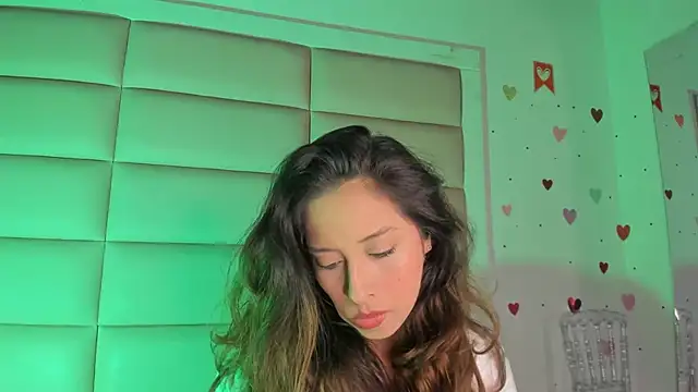 little-Emma online show from 10-20-25, 12:13