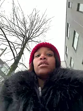 Black Dolll online show from 02-27-26, 12:27