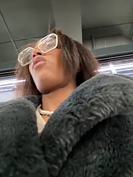 Black Dolll online show from 11-24-25, 05:02