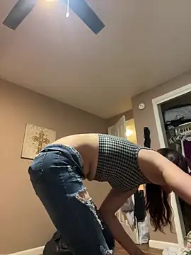 emilysue1 online show from 10-11-25, 04:24