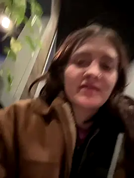 emilysue1 online show from 12-14-25, 05:02