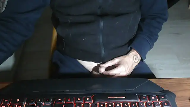 Adri gard online show from 11-20-25, 08:53