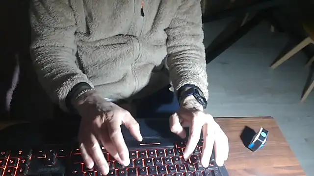 Adri gard online show from 04-12-26, 08:34