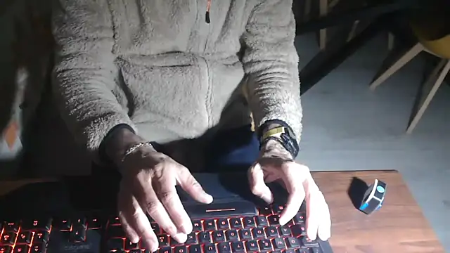 Adri gard online show from 04-16-26, 08:20