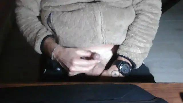 Adri gard online show from 12-16-25, 08:57