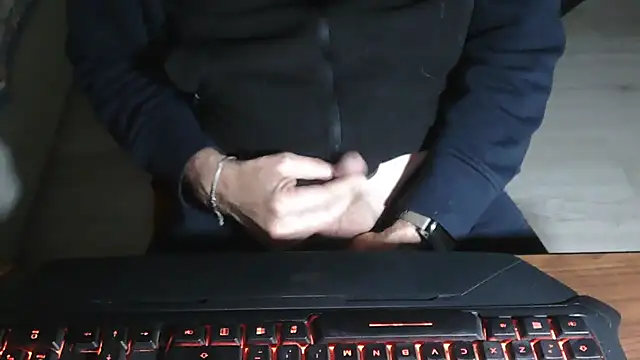 Adri gard online show from 11-19-25, 09:26