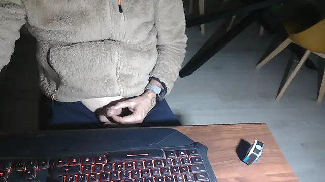 Adri gard online show from 03-25-26, 09:14