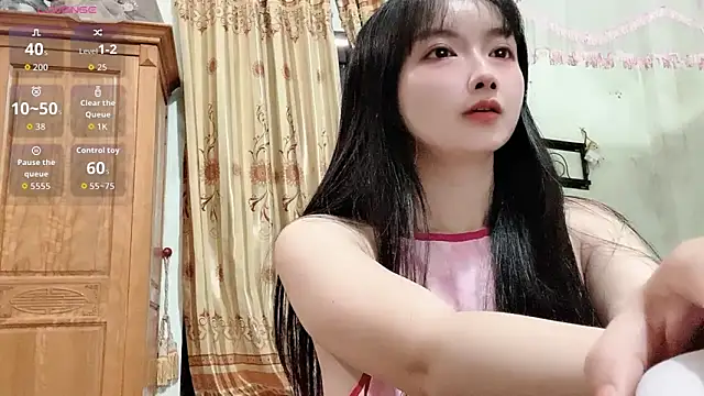 Snapshot of Nery_Asian chatting on 02-15-26, 05:52 Nery Asian online show from 02-15-26, 05:52