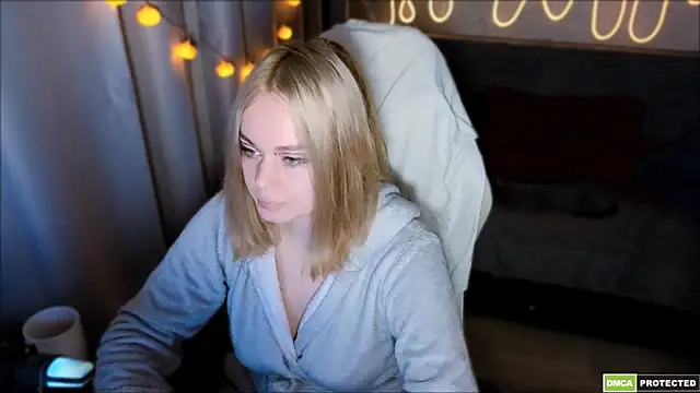 Snapshot of Bad_Girl009 chatting on 10-28-25, 07:46 Bad Girl009 online show from 10-28-25, 07:46