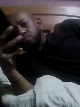 Snapshot of pineda1689 chatting on 12-17-24, 03:49 pineda1689 online show from 12-17-24, 03:49
