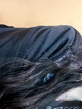 Evelyn Moon online show from 10-16-25, 03:09