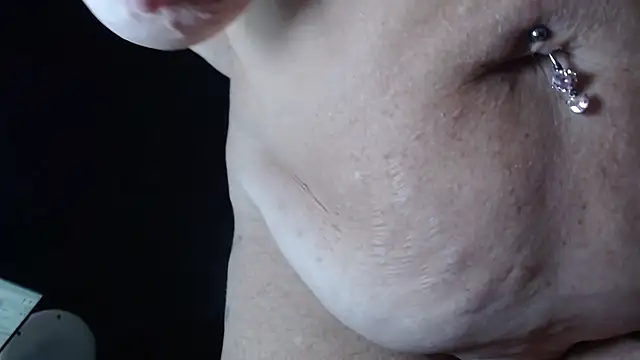Snapshot of sweetnissapril chatting on 07-18-26, 03:04 sweetnissapril online show from 07-18-26, 03:04