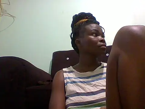 sexxyqueenn22 online show from 11-15-25, 12:47