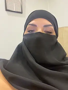 Amberonee31 online show from 10-27-25, 08:54