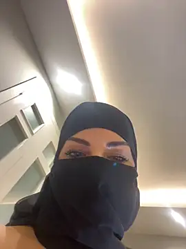 Amberonee31 online show from 12-04-25, 08:19