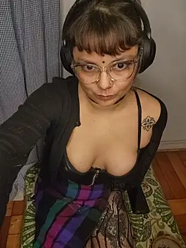 estivalia xxx online show from 05-17-26, 01:16