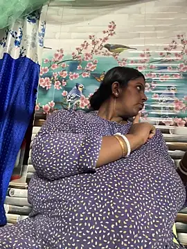 Beauty-queen online show from 03-05-26, 01:19