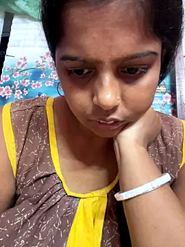 Beauty-queen online show from 10-28-25, 10:36