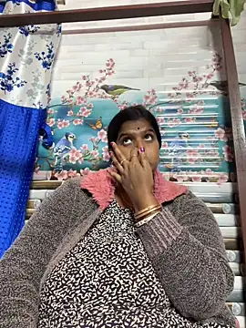 Beauty-queen online show from 02-21-25, 11:01