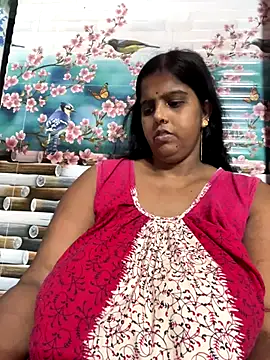 Beauty-queen online show from 09-18-25, 10:40