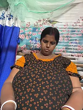 Beauty-queen online show from 03-07-26, 10:54