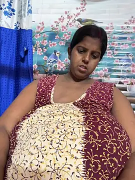 Beauty-queen online show from 04-18-26, 02:52