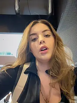 Alirawrz online show from 07-16-26, 02:58