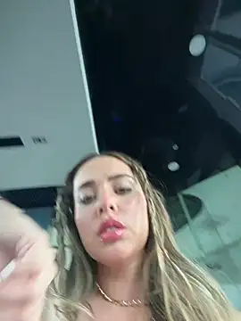 Alirawrz online show from 02-20-26, 06:19