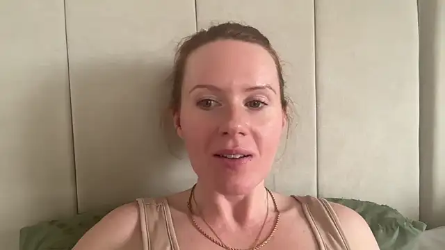 redheadrosie69 online show from 09-28-25, 12:56
