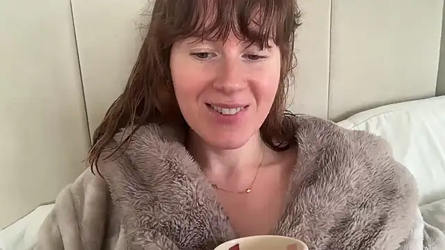 redheadrosie69 online show from 03-11-26, 09:58