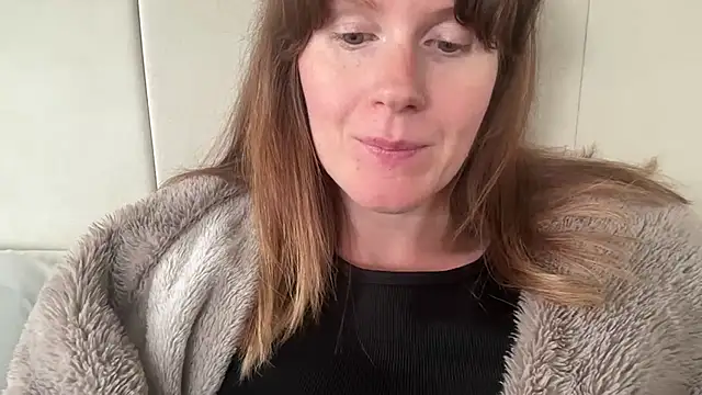 redheadrosie69 online show from 07-03-26, 10:00