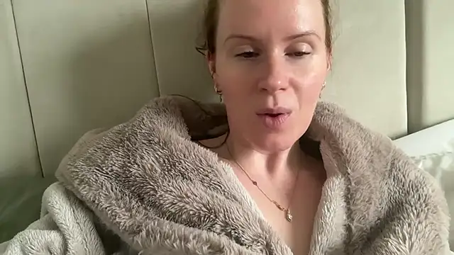 redheadrosie69 online show from 02-18-26, 10:01