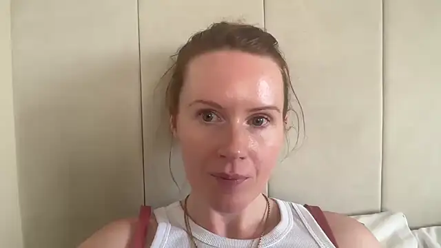redheadrosie69 online show from 09-21-25, 11:37