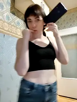 NikaXBerry online show from 12-21-24, 04:57