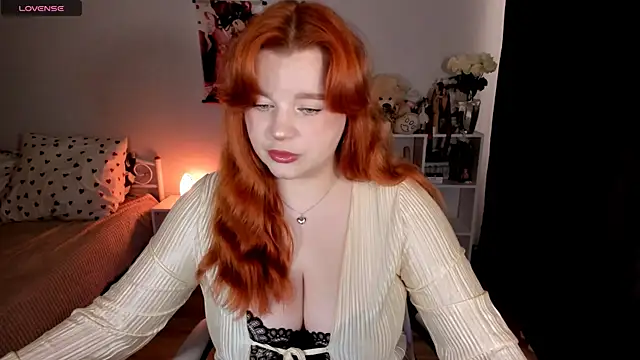  Lisa x online show from 11-18-25, 05:22